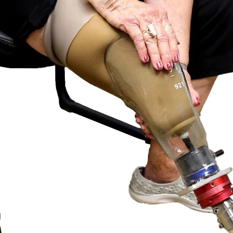 Microprocessor Knee vs Hydraulic Knee: What Is the Difference?